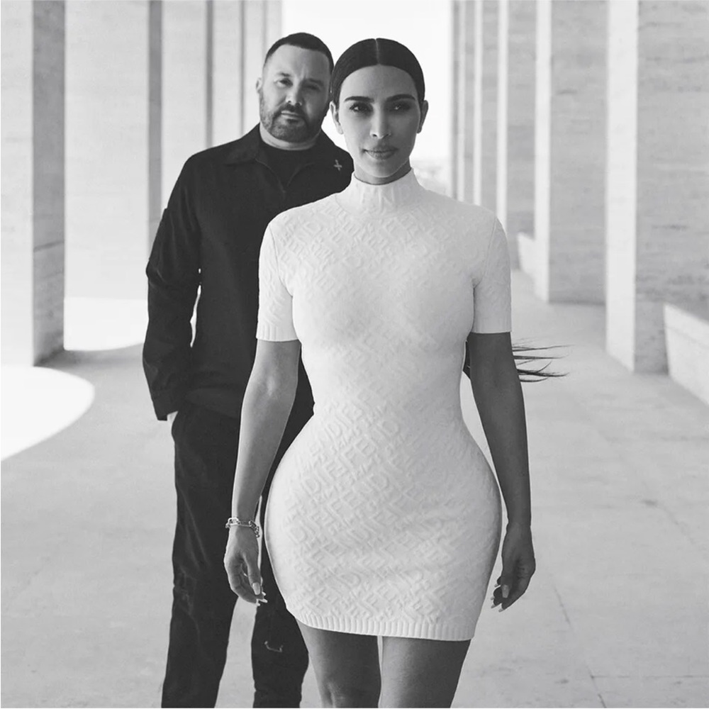 FENDI SKIMS KIM KARDASHIAN EMBOSSED SHORT SLEEVE DRESS CONNECTICUT Sz 42 /M/US 6